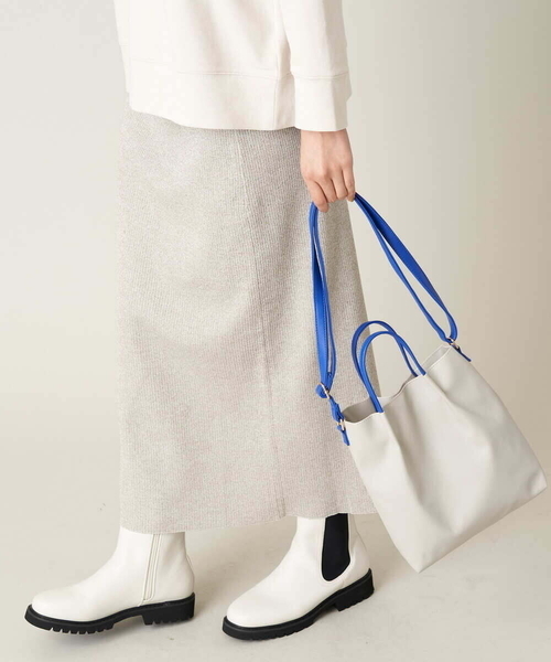 a.v.v(アーヴェヴェ)の「シンプルミニショルダー(ショルダーバッグ・レディース・ブラック/ブラウン/ライトグレー・38)」の5枚目の写真