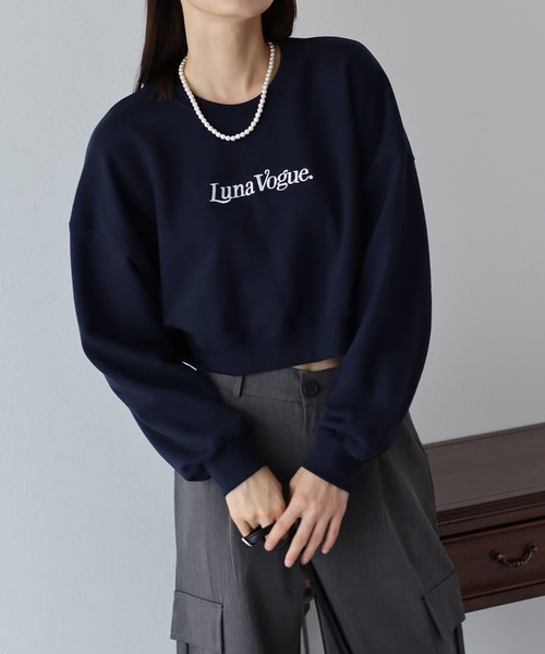 BLUEEAST（ブルーイースト）の「Lunaロゴ刺繍クロップドスウェット（スウェット・レディース・ネイビー/ベージュ/グレー・MEDIUM）」の9枚目の写真
