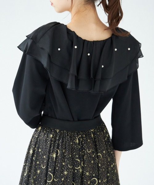 tocco closet(トッコ クローゼット)の「パール付きビックカラー切り替えカットプルオーバー【ZOZO限定カラーあり】(Tシャツ/カットソー・レディース・グレイッシュベージュ/ピンク/ブラック・M)」の20枚目の写真