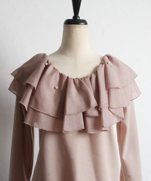 tocco closet(トッコ クローゼット)の「パール付きビックカラー切り替えカットプルオーバー【ZOZO限定カラーあり】(Tシャツ/カットソー・レディース・グレイッシュベージュ/ピンク/ブラック・M)」の18枚目の写真
