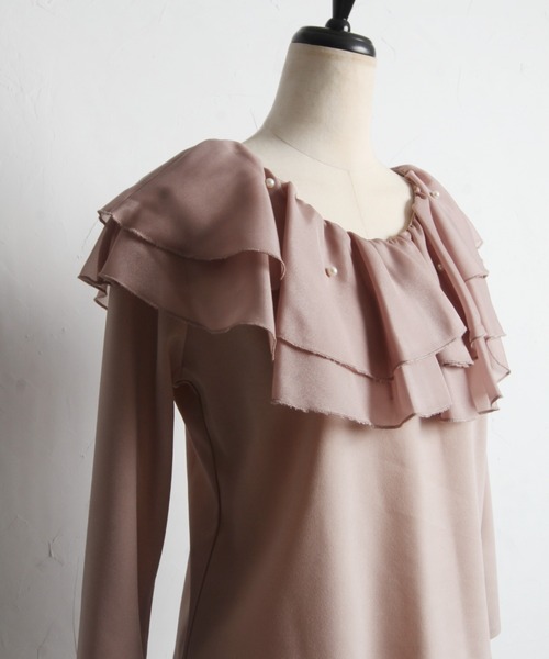 tocco closet(トッコ クローゼット)の「パール付きビックカラー切り替えカットプルオーバー【ZOZO限定カラーあり】(Tシャツ/カットソー・レディース・グレイッシュベージュ/ピンク/ブラック・M)」の22枚目の写真