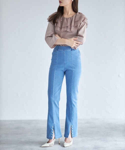 tocco closet(トッコ クローゼット)の「パール付きビックカラー切り替えカットプルオーバー【ZOZO限定カラーあり】(Tシャツ/カットソー・レディース・グレイッシュベージュ/ピンク/ブラック・M)」の5枚目の写真