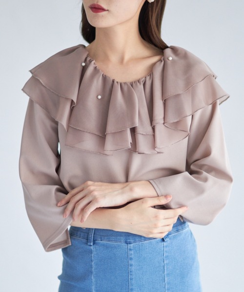 tocco closet(トッコ クローゼット)の「パール付きビックカラー切り替えカットプルオーバー【ZOZO限定カラーあり】(Tシャツ/カットソー・レディース・グレイッシュベージュ/ピンク/ブラック・M)」の9枚目の写真