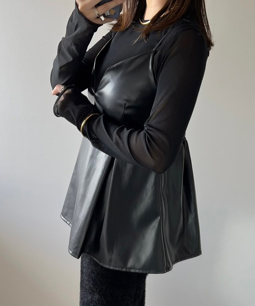 Bonjour Sagan(ボンジュールサガン)の「フェイクレザーペプラムビスチェキャミ(キャミソール・レディース・ブラウン/ブラック・FREE)」の3枚目の写真