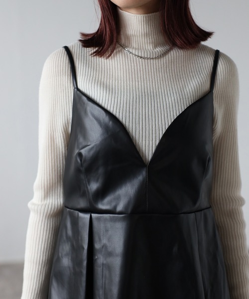 Bonjour Sagan(ボンジュールサガン)の「フェイクレザーペプラムビスチェキャミ(キャミソール・レディース・ブラウン/ブラック・FREE)」の13枚目の写真