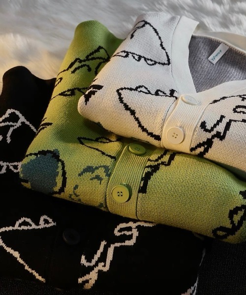 Burner(バーナー)の「【BURNER Recommend Select】落書き恐竜イラスト カーディガン oku-tops-734512613842-38 U(カーディガン/ボレロ・メンズ・グリーン/ブラック/ホワイト・L/M/X-LARGE/XX-LARGE)」の4枚目の写真