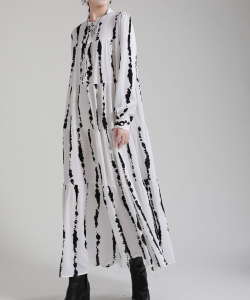 a lot of love（ア ロット オブ ラブ）の「インクモチーフワンピース（ワンピース・レディース・ブラック/ホワイト・FREE）」の2枚目の写真