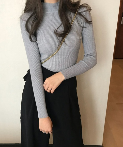 SEU(エスイーユー)の「肌触りが良い無地リブニット(ニット/セーター・レディース・ホワイト/グリーン/ローズ/ダークグリーン/ブラウン/ブルー/ベージュ/オレンジ/アイボリー/ライトブルー/イエロー/ロイヤルブルー/パープル/ピンク/ブラック/グレー・フリー)」の5枚目の写真