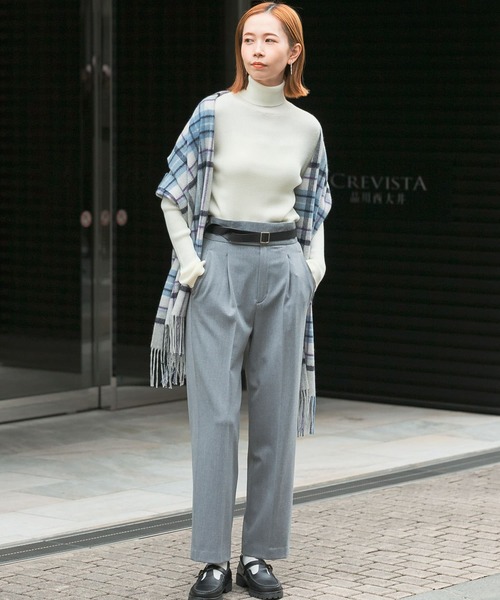 URBAN RESEARCH ROSSO WOMEN(アーバンリサーチ ロッソ)の「ソフトサーモハイウエストストレッチパンツ(その他パンツ・レディース・グレー/ブラック・36/38)」の12枚目の写真