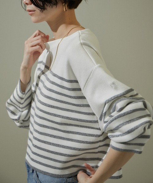SALON adam et rope'(サロン アダム エ ロペ)の「スウェットライククロップドプルオーバー 無地/ボーダー【洗える】(Tシャツ/カットソー・レディース・ホワイト系その他3/サックスブルー/ブラック・FREE)」の2枚目の写真