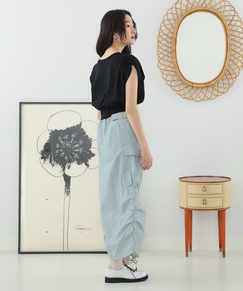 Ray BEAMS（レイビームス）の「Ray BEAMS / ハトメネック フレンチスリーブ Tシャツ（Tシャツ/カットソー・レディース・ブラック/ホワイト・ONE SIZE）」の6枚目の写真