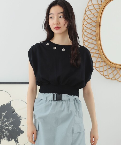 Ray BEAMS（レイビームス）の「Ray BEAMS / ハトメネック フレンチスリーブ Tシャツ（Tシャツ/カットソー・レディース・ブラック/ホワイト・ONE SIZE）」の7枚目の写真