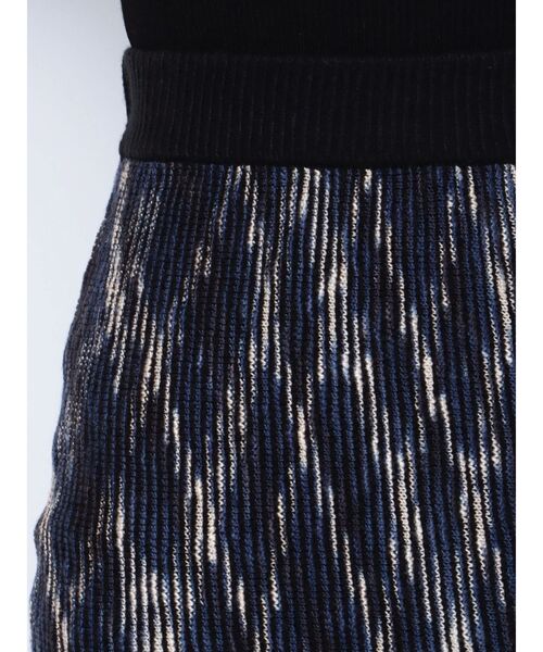 MURUA(ムルーア)の「グラデーションガーターニットミニスカート(スカート・レディース・ブラウン/ネイビー/マスタード・FREE)」の10枚目の写真