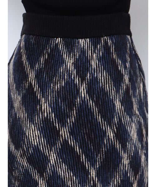 MURUA(ムルーア)の「グラデーションガーターニットミニスカート(スカート・レディース・ブラウン/ネイビー/マスタード・FREE)」の9枚目の写真