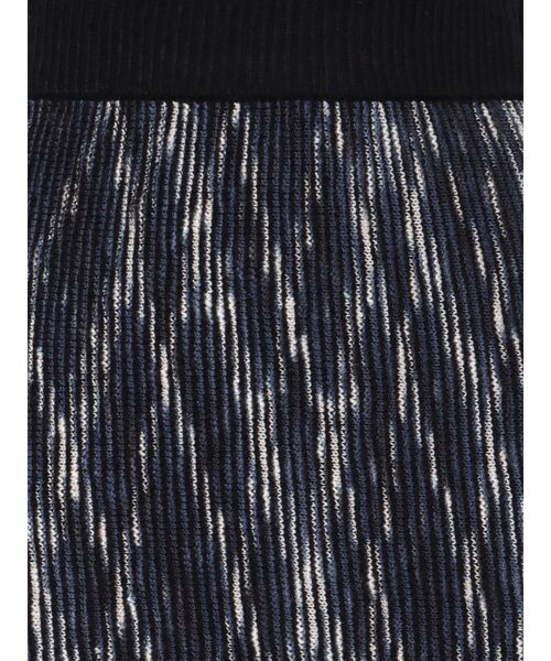 MURUA(ムルーア)の「グラデーションガーターニットミニスカート(スカート・レディース・ブラウン/ネイビー/マスタード・FREE)」の4枚目の写真