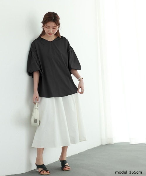 SEU(エスイーユー)の「ネック2TYPE選べるバルーンスリーブブラウス 二の腕カバー&体型カバー オフィスカジュアル きれいめカジュアル(シャツ/ブラウス・レディース・グレー/ブラック/ピンク/ホワイト/ベージュ・V/フリー)」の20枚目の写真