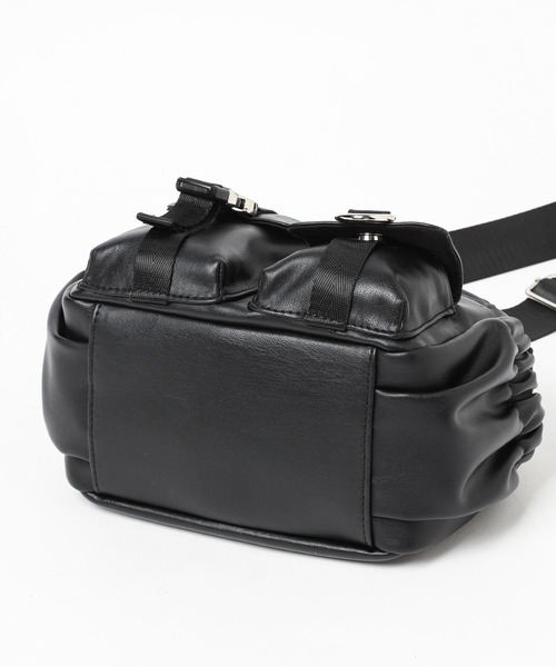 LAKOLE（ラコレ）の「スクエアポケットミニショルダーバッグ / 995563（ショルダーバッグ・レディース・シルバー/オフホワイト/ブラック・FREE）」の22枚目の写真