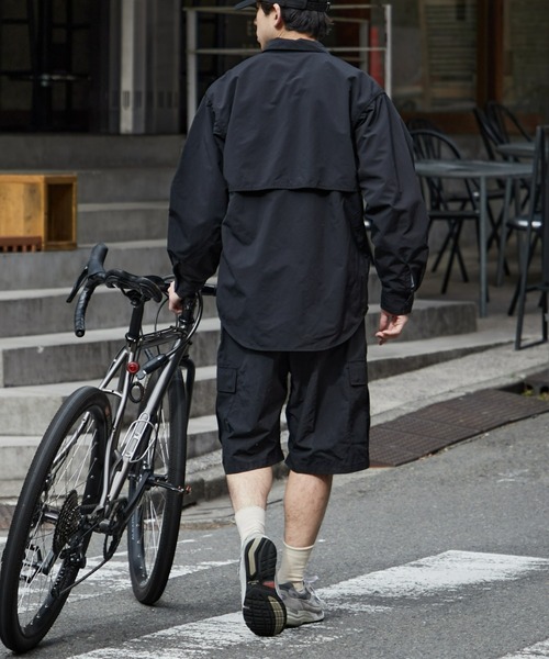 Franklin Climbing（フランクリンクライミング）の「【ESSENTIAL】アウトポケットナイロンシャツ《UVカット・撥水》（シャツ/ブラウス・メンズ・ブラック/ホワイト系その他/サックスブルー・MEDIUM/LARGE/X-LARGE）」の22枚目の写真