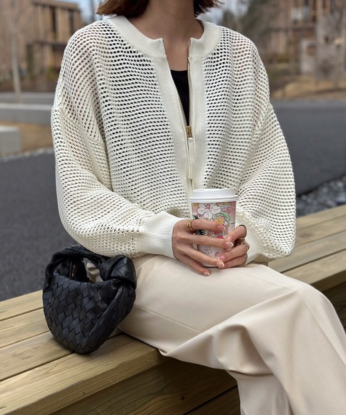Emma Taylor（エマテイラー）の「フロントジップメッシュニット