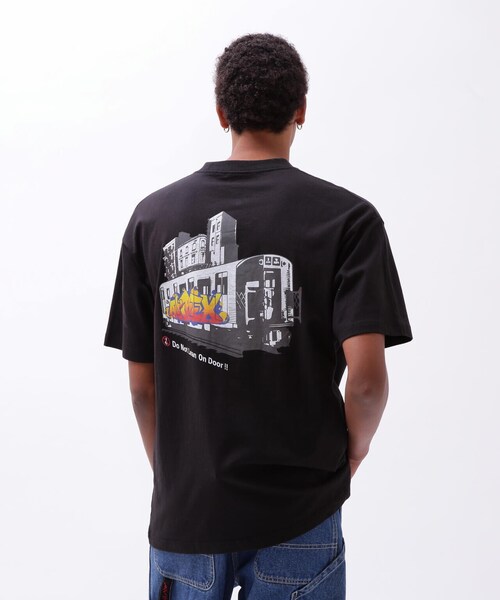 AVIREX（アヴィレックス）の「TRAIN GRAFFITI AVIREX T-SHIRT / トレイン グラフィティ アヴィレックス Tシャツ / AVIREX（Tシャツ/カットソー・メンズ・ブラック/ホワイト・MEDIUM/LARGE/X-LARGE/XX-LARGE）」の13枚目の写真