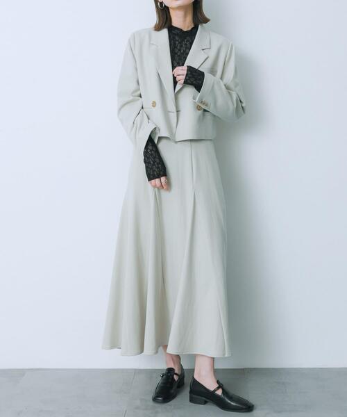 HEYUMM（ヘユム）の「ショートテーラードジャケット（その他アウター・レディース・ベージュ/チャコールグレー/アイボリー・ONE）」の9枚目の写真