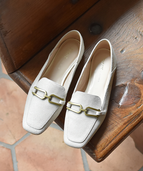 PICHE ABAHOUSE（ピシェ アバハウス）の「バブーシュビットモカスクエアローファー（ローファー・レディース・ブラック/オフホワイト/グレー/キャメル・38/39/36/37/35/34/40）」の2枚目の写真