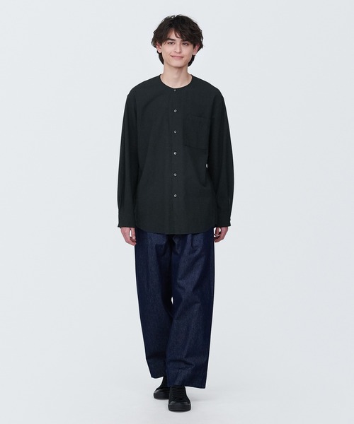 無印良品（ムジルシリョウヒン）の「紳士　インドの手紡ぎ手織りシャツ（シャツ/ブラウス・レディース・ブラック/ホワイト・S/M/L）」の11枚目の写真