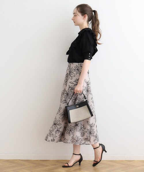 couture brooch（クチュールブローチ）の「◆フリル5分袖ニット（ニット/セーター・レディース・ブラック/ライトブルー/アイボリー・42/38）」の16枚目の写真