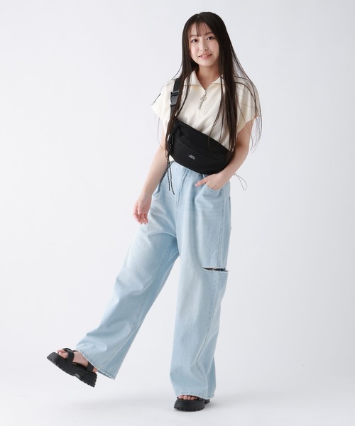 repipi armario(レピピ アルマリオ)の「ラインハーフZIPトップス(Tシャツ/カットソー・キッズ・アイボリー/スミクロ/グレー・LARGE/MEDIUM/SMALL)」の7枚目の写真