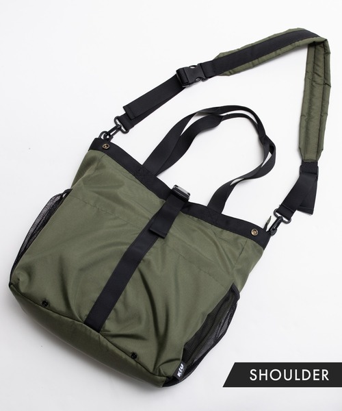 KiU(キウ)の「大容量マルチパーパス3WAYトートバッグ(18L)(トートバッグ・レディース・ベージュ/ブラック/カーキ・FREE)」の22枚目の写真