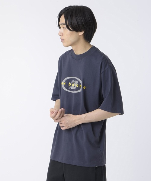 NEW BALANCE(ニューバランス)の「New Balance Archive Graphic Over Size S/Stee MT33558(Tシャツ/カットソー・メンズ・ネイビー/ホワイト・L/M/XL)」の4枚目の写真