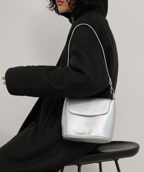 Aunt Marie's（アントマリーズ）の「2WAYフラップスクエアミニ