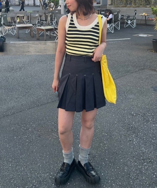 nemne store(ネンネストア)の「グラデーションニットタンクトップ(タンクトップ・レディース・レッド/ネイビー/ブルー・フリー)」の6枚目の写真