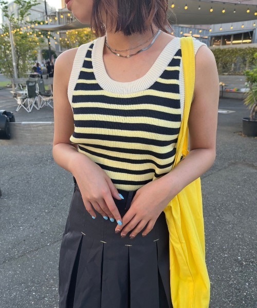 nemne store(ネンネストア)の「グラデーションニットタンクトップ(タンクトップ・レディース・レッド/ネイビー/ブルー・フリー)」の8枚目の写真