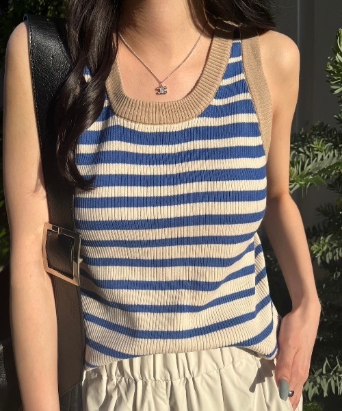 nemne store(ネンネストア)の「グラデーションニットタンクトップ(タンクトップ・レディース・レッド/ネイビー/ブルー・フリー)」の20枚目の写真