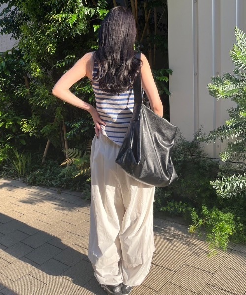 nemne store(ネンネストア)の「グラデーションニットタンクトップ(タンクトップ・レディース・レッド/ネイビー/ブルー・フリー)」の17枚目の写真