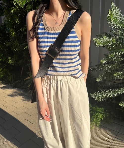 nemne store(ネンネストア)の「グラデーションニットタンクトップ(タンクトップ・レディース・レッド/ネイビー/ブルー・フリー)」の22枚目の写真