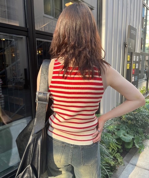 nemne store(ネンネストア)の「グラデーションニットタンクトップ(タンクトップ・レディース・レッド/ネイビー/ブルー・フリー)」の13枚目の写真