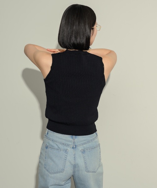 NEUNA（ヌナ）の「コンパクトリブタンク（タンクトップ・レディース・レッド/ホワイト/ブラック・FREE）」の14枚目の写真