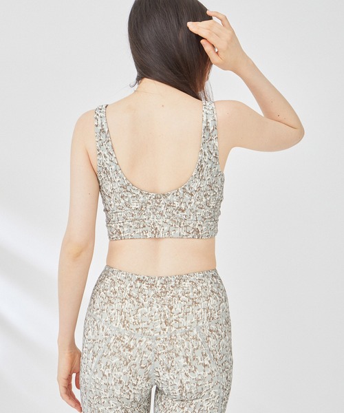 VARLEY（バーレイ）の「【Varley】FORM ELSIE スポーツブラトップ（ブラジャー・レディース・グリーン系その他2・S）」の7枚目の写真