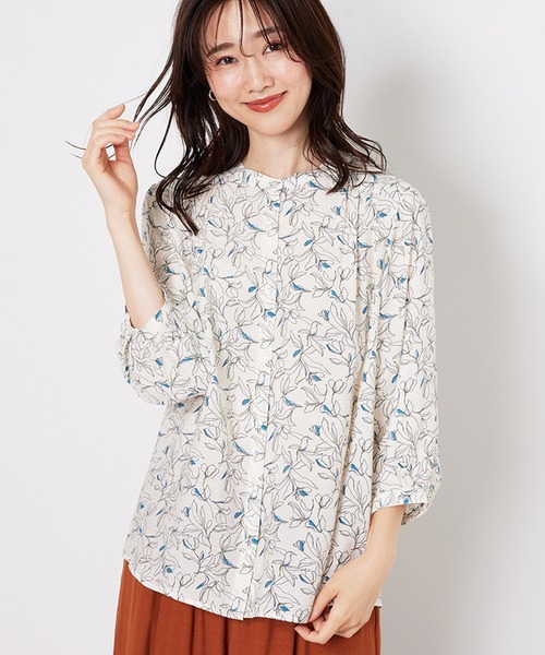 BELLUNA PLUS(ベルーナ)の「花柄プリントギャザー使いブラウス(シャツ/ブラウス・レディース・アイボリー系/ブルー系・X-LARGE/LARGE/MEDIUM)」の22枚目の写真