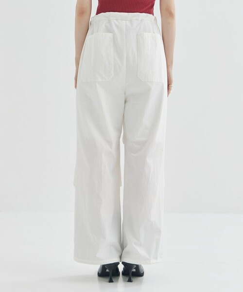 FEMMENT（ファモン）の「【FEMMENT/ファモン】《STUDIOUS別注》パラシュートパンツ（その他パンツ・レディース・ブラウン/ホワイト/ブラック・1/2）」の8枚目の写真