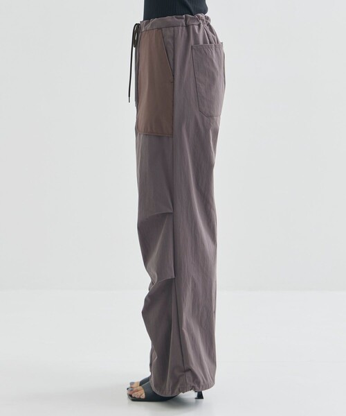 FEMMENT（ファモン）の「【FEMMENT/ファモン】《STUDIOUS別注》パラシュートパンツ（その他パンツ・レディース・ブラウン/ホワイト/ブラック・1/2）」の16枚目の写真