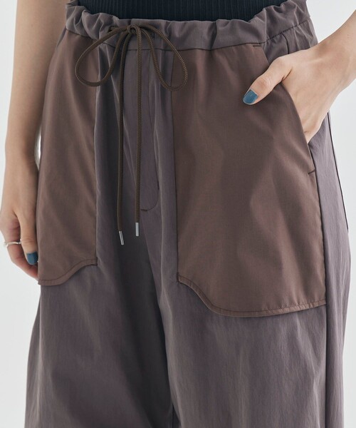 FEMMENT（ファモン）の「【FEMMENT/ファモン】《STUDIOUS別注》パラシュートパンツ（その他パンツ・レディース・ブラウン/ホワイト/ブラック・1/2）」の19枚目の写真