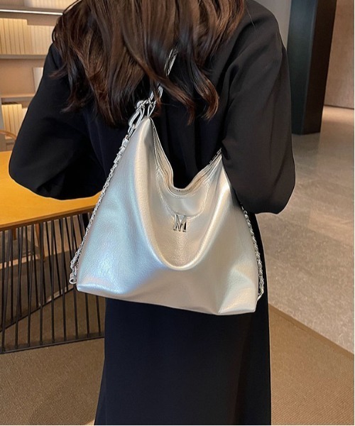 gossip!ロサンゼルス(ゴシップロサンゼルス)の「3wayトートバッグ/ショルダーバッグ/リュックサック/ A4収納可能(トートバッグ・レディース・オフホワイト/シルバー/ブラック・FREE)」の12枚目の写真