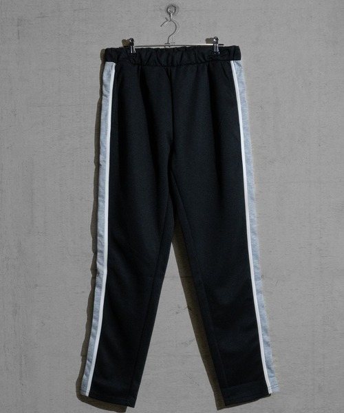 JOHN'S CLOSET(ジョンズクローゼット)の「【40I】アソートパターン サイドライン トラックパンツ(スウェットパンツ・メンズ・ブラック系1/ブラック系2/ブラック系3/ブラック系4/グレー系1/グレー系2/ネイビー系1/ブラウン系1/ベージュ系1・MEDIUM/X-LARGE/LARGE)」の20枚目の写真