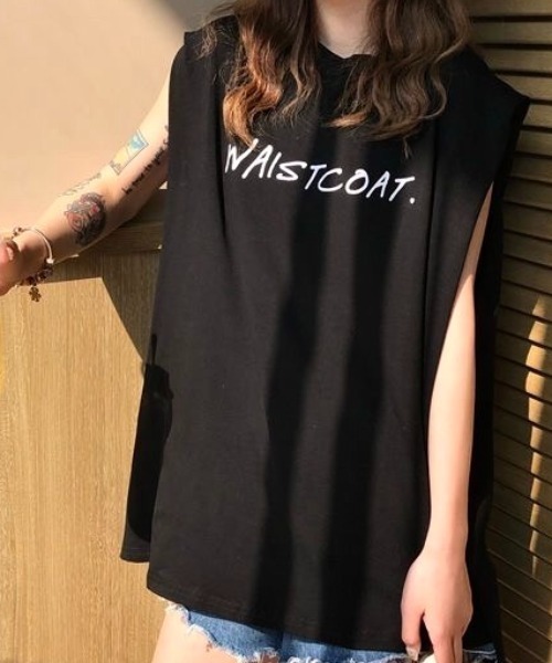 SHEENA(シーナ)の「フレンチスリーブロゴTシャツ(Tシャツ/カットソー・レディース・ブラック/ホワイト/レッド/グレー/ネイビー・M)」の21枚目の写真