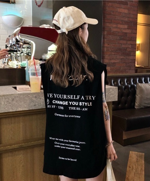SHEENA(シーナ)の「フレンチスリーブロゴTシャツ(Tシャツ/カットソー・レディース・ブラック/ホワイト/レッド/グレー/ネイビー・M)」の17枚目の写真