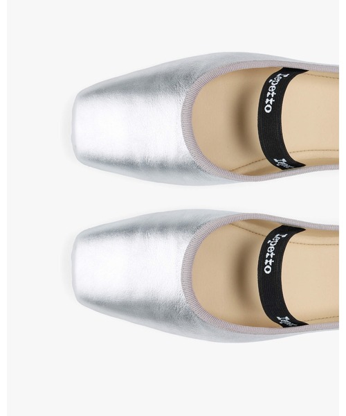 Repetto(レペット)の「Lisbeth バレエフラット - FRサイズ / V4200VEMD(バレエシューズ・レディース・シルバー・39/38.5/38/37.5/37/36.5/40)」の3枚目の写真