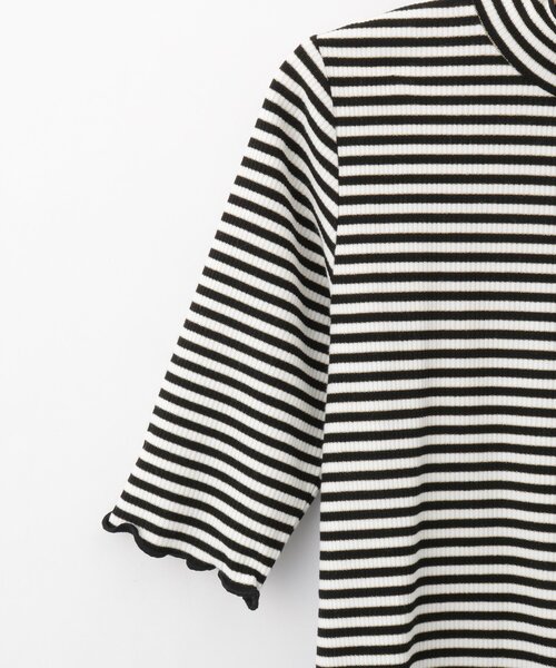 SHOO・LA・RUE（シューラルー）の「◆【110-140cm/2点セット】フリルサロペット＋5分袖ボーダートップス（その他トップス・キッズ・ブラック/ベージュ・14/13/12/11）」の8枚目の写真